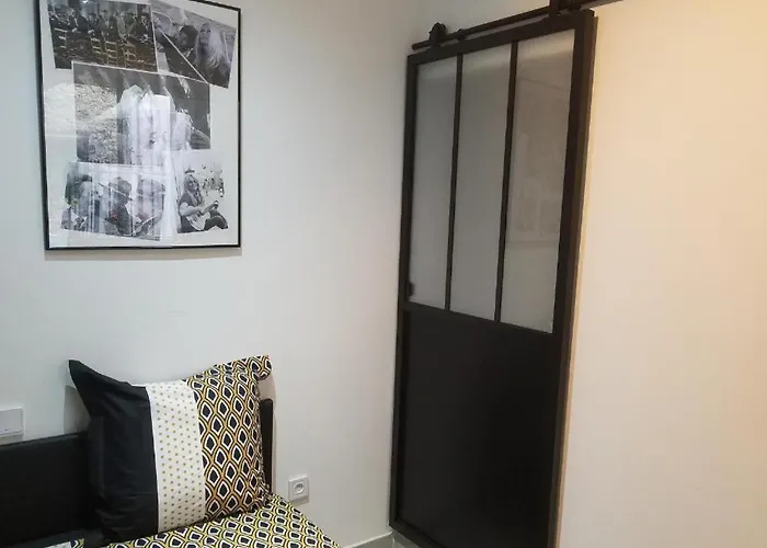 La Passerelle Bed & Breakfast Pouzols